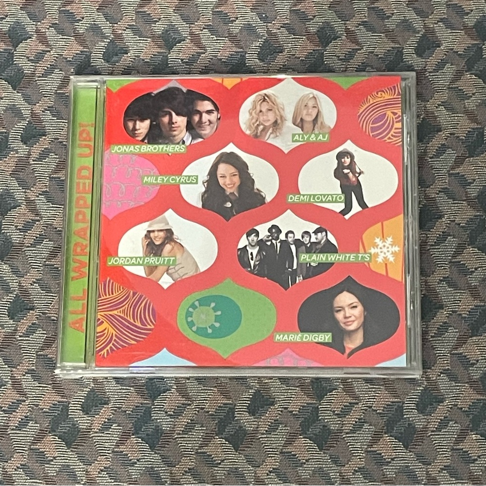 ALL WRAPPED UP! Disney Holiday CD